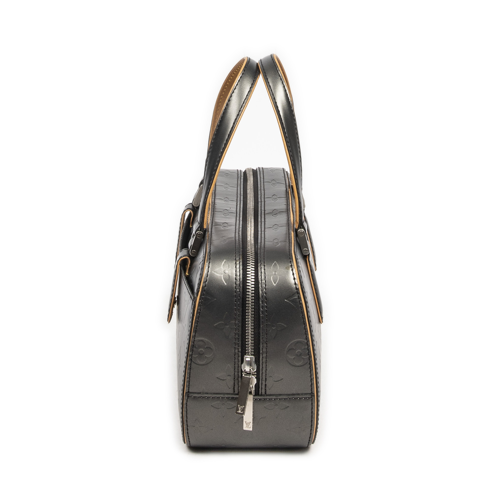 Louis Vuitton Mat Shelton in Gray Monogram Glace - Picture 7 of 16